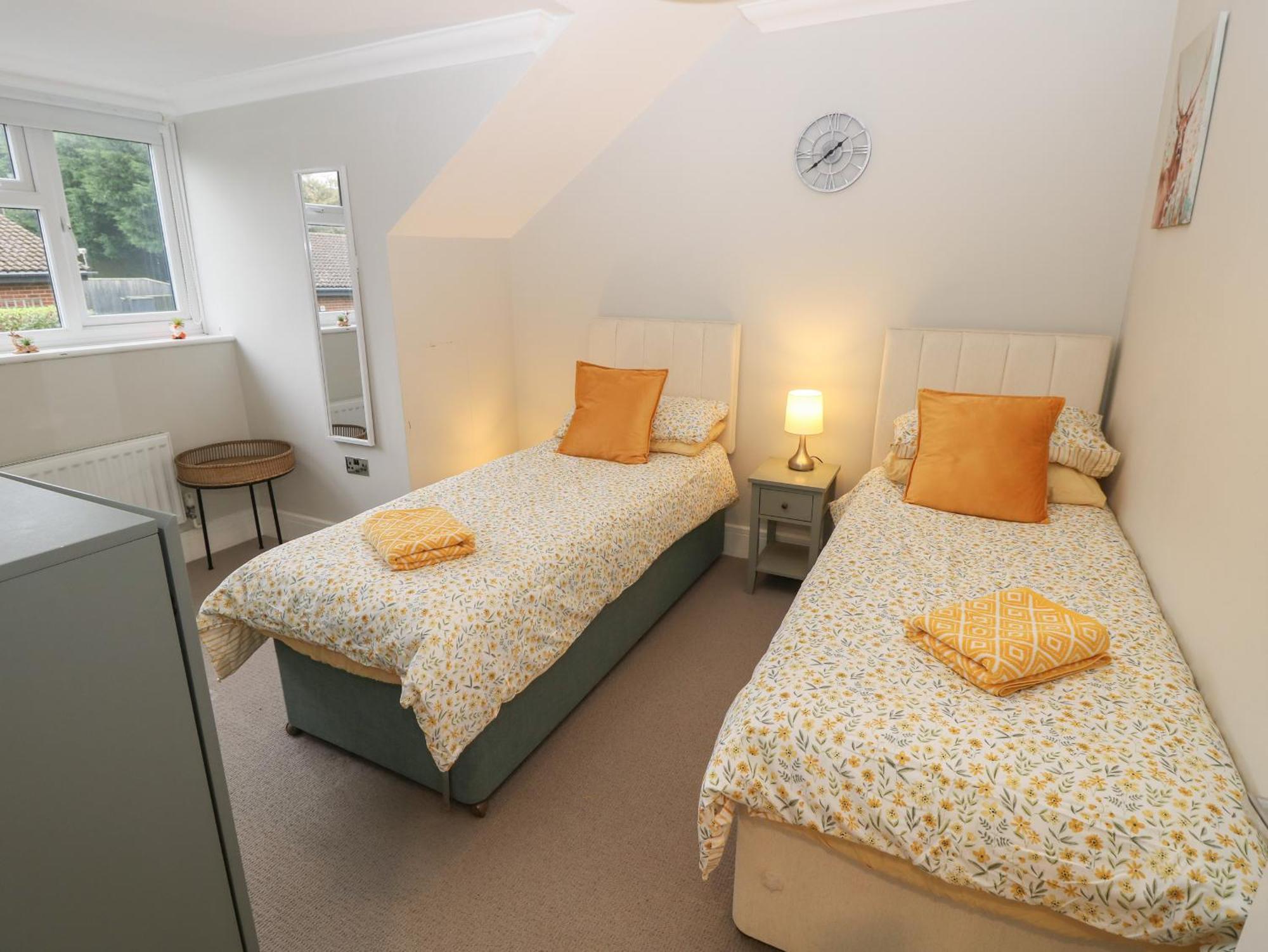 Rookley Lake Cottage Вентнор Екстериор снимка