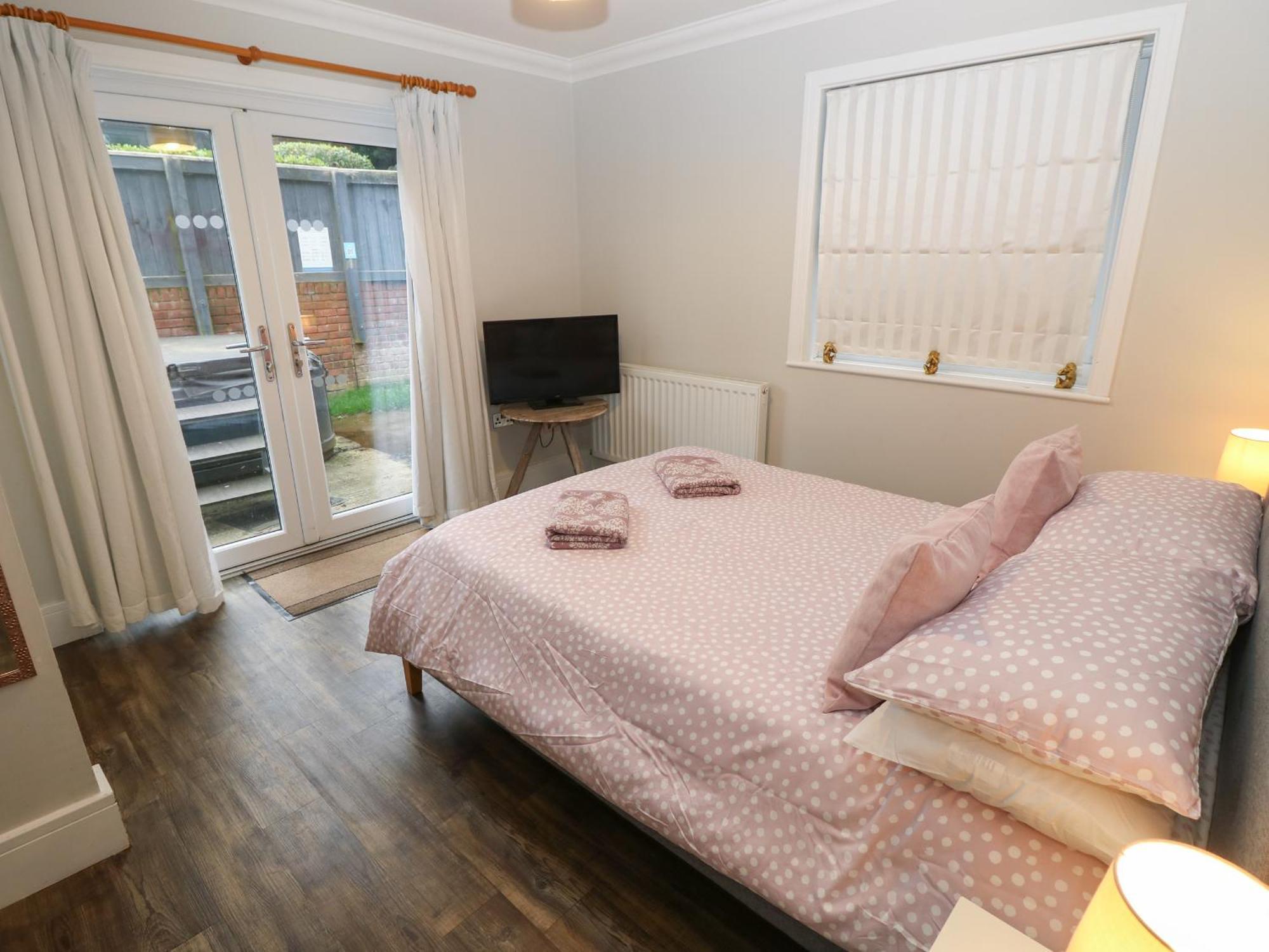 Rookley Lake Cottage Вентнор Екстериор снимка